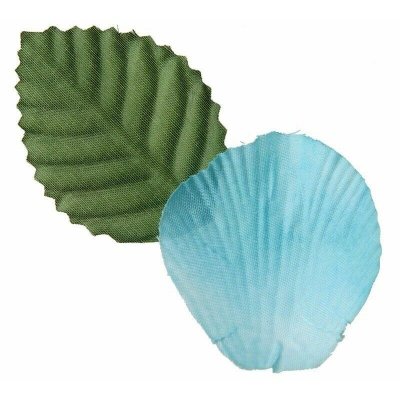 Sortie d'glise  - 100 Ptales de rose artificiels bleu ciel avec feuilles : illustration
